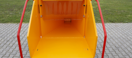 Щепорез бензиновый на шасси с тормозной системой  LS 100/27 CB